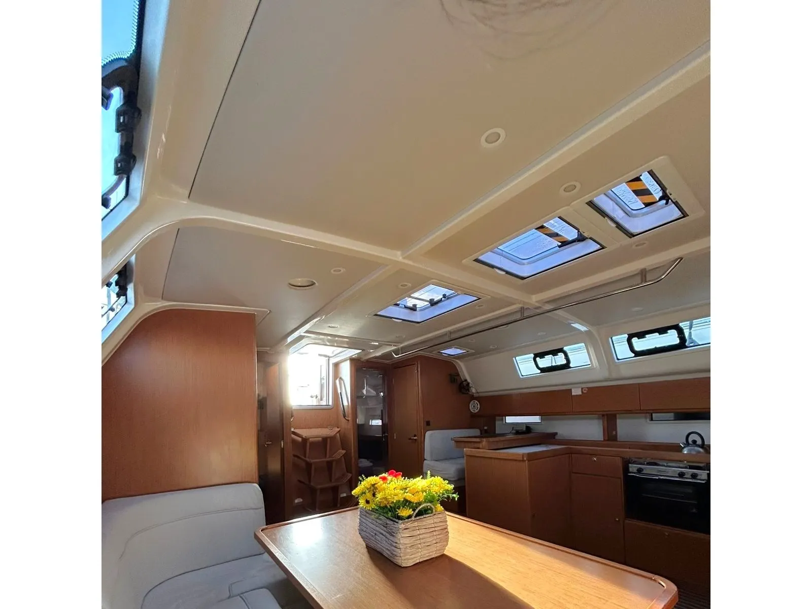 Bavaria Cruiser 51 Bavaria Cr51 2019 — yacht photo 3