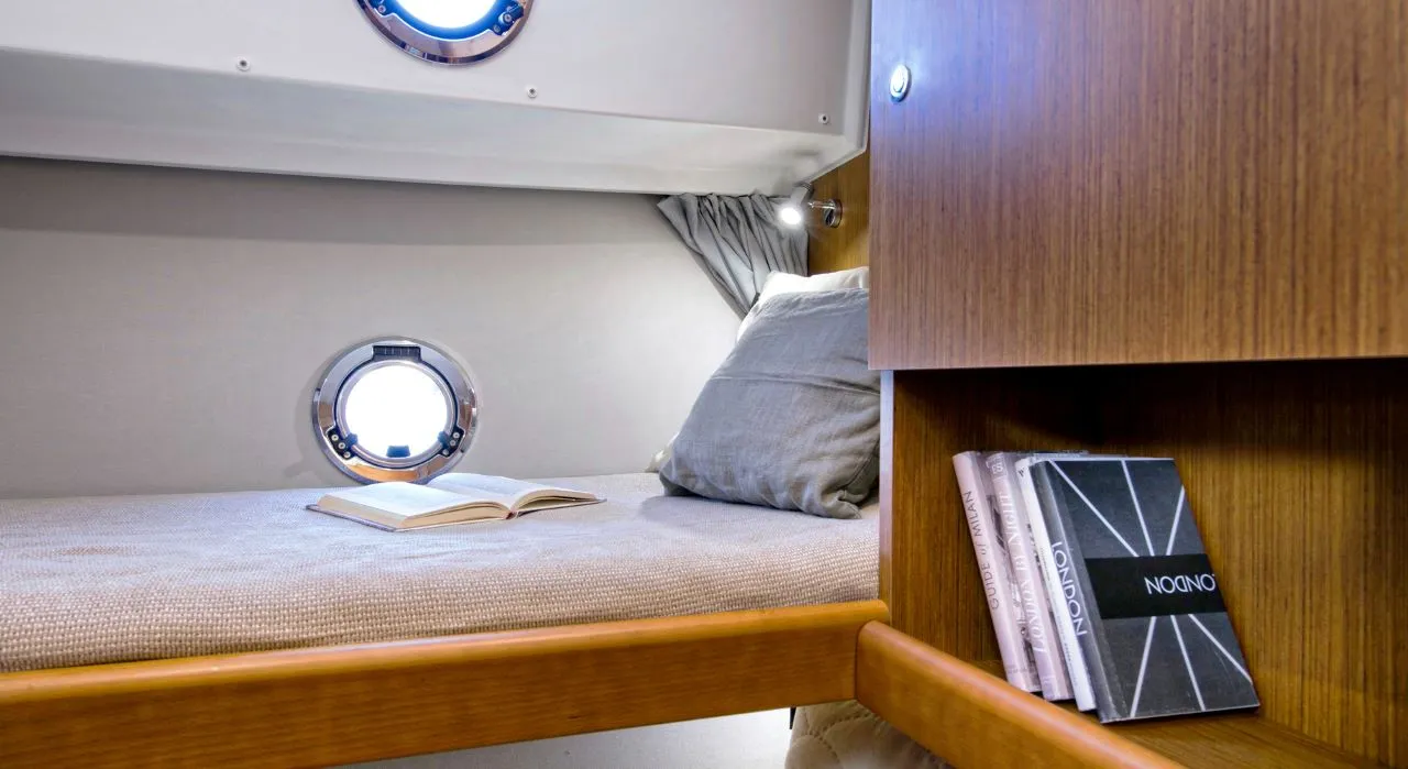 Swift Trawler 35 KAYCI — фотография яхты 8
