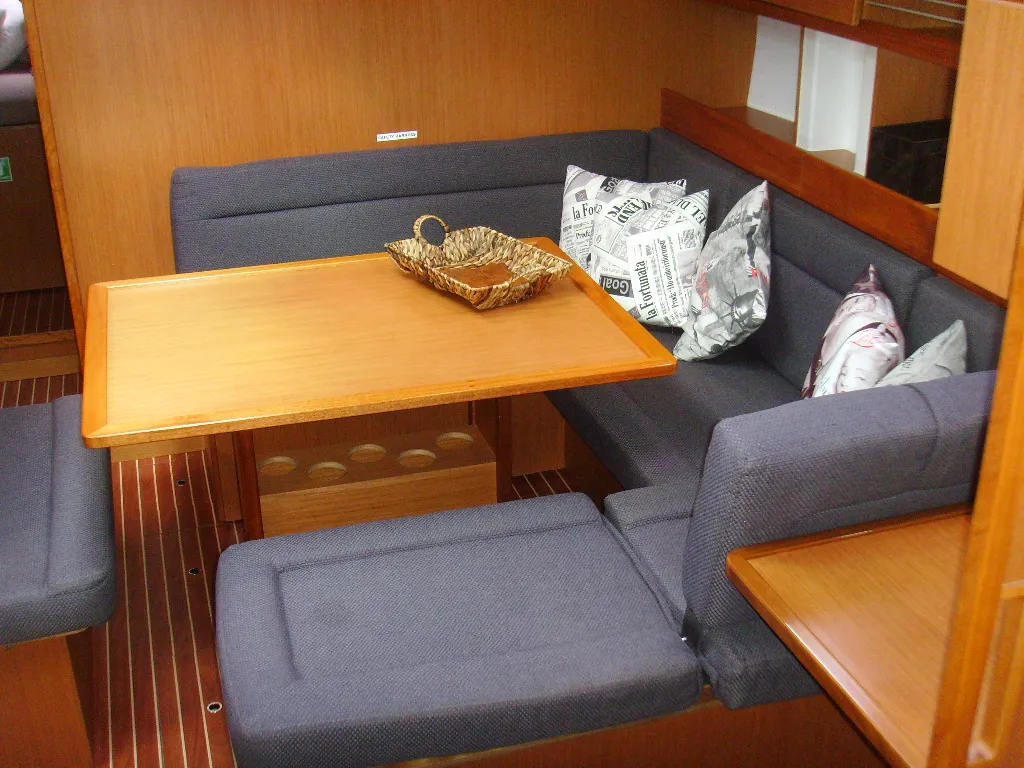 Bavaria Cruiser 45 Patroklos — jahtikuva 2