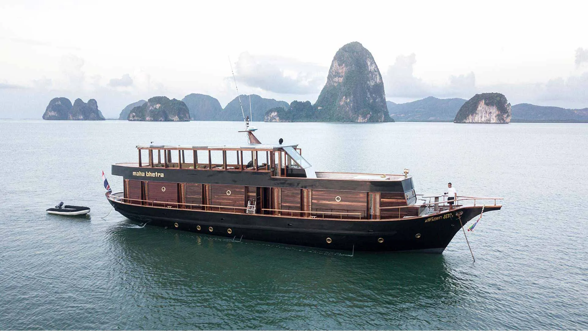 Motoryacht Maha Bhetra — Yachtfoto 28