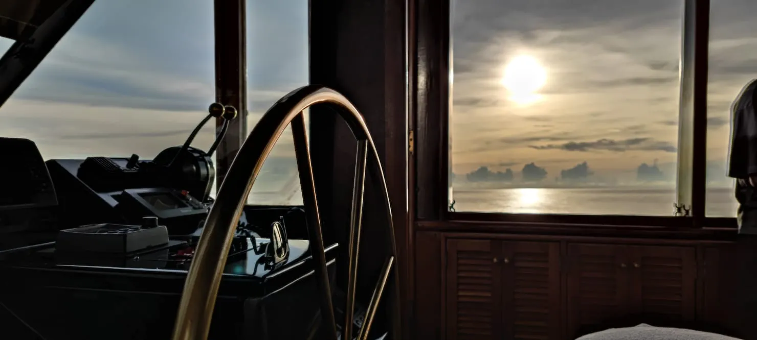 Motoryacht Maha Bhetra — Yachtfoto 34