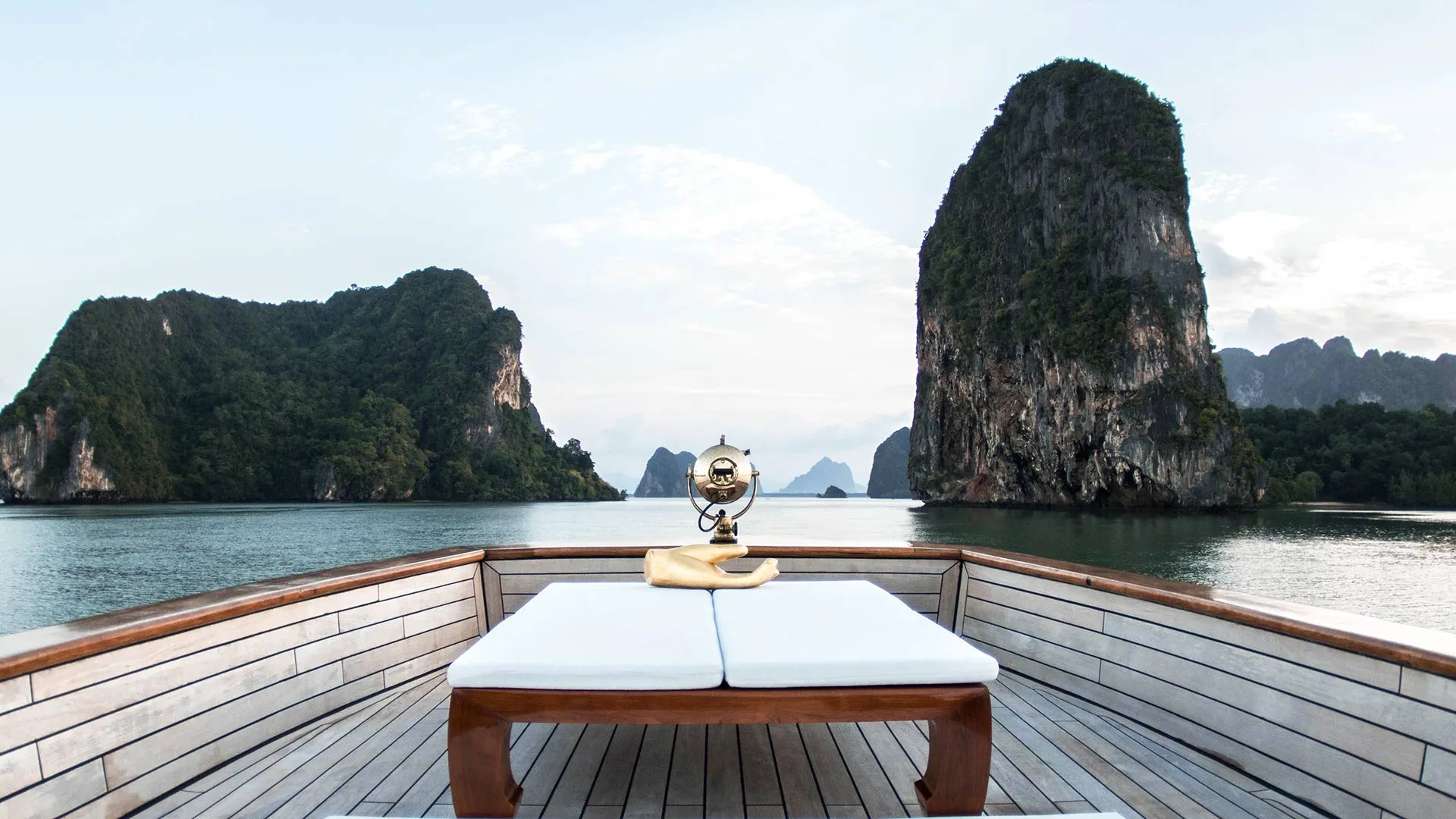 Motoryacht Maha Bhetra — Yachtfoto 2