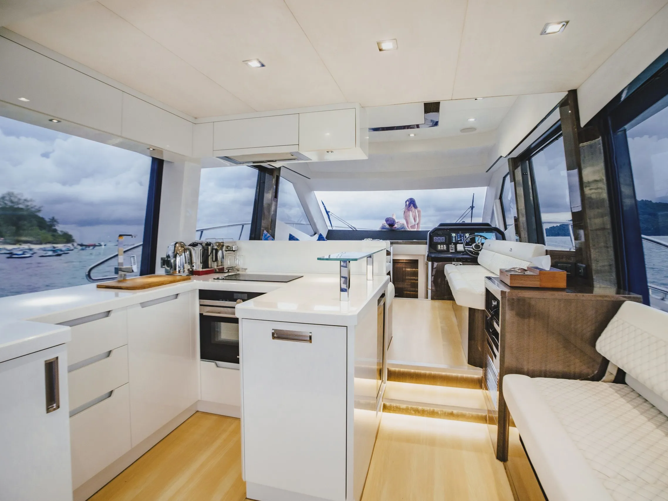 Galeon 500 Fly Liquid Asset — Yachtfoto 15
