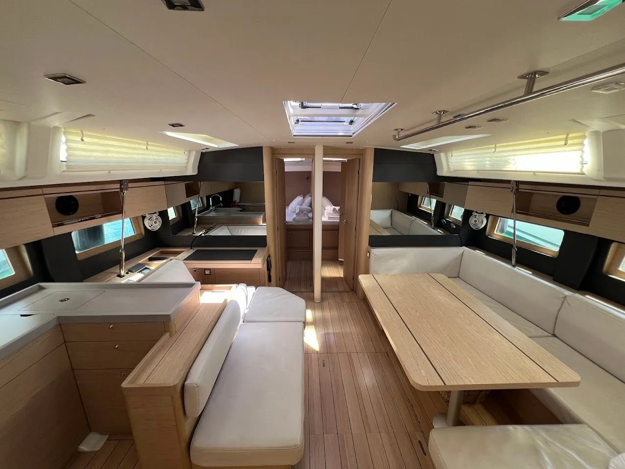 Oceanis 51.1 SHINE — yacht photo 2