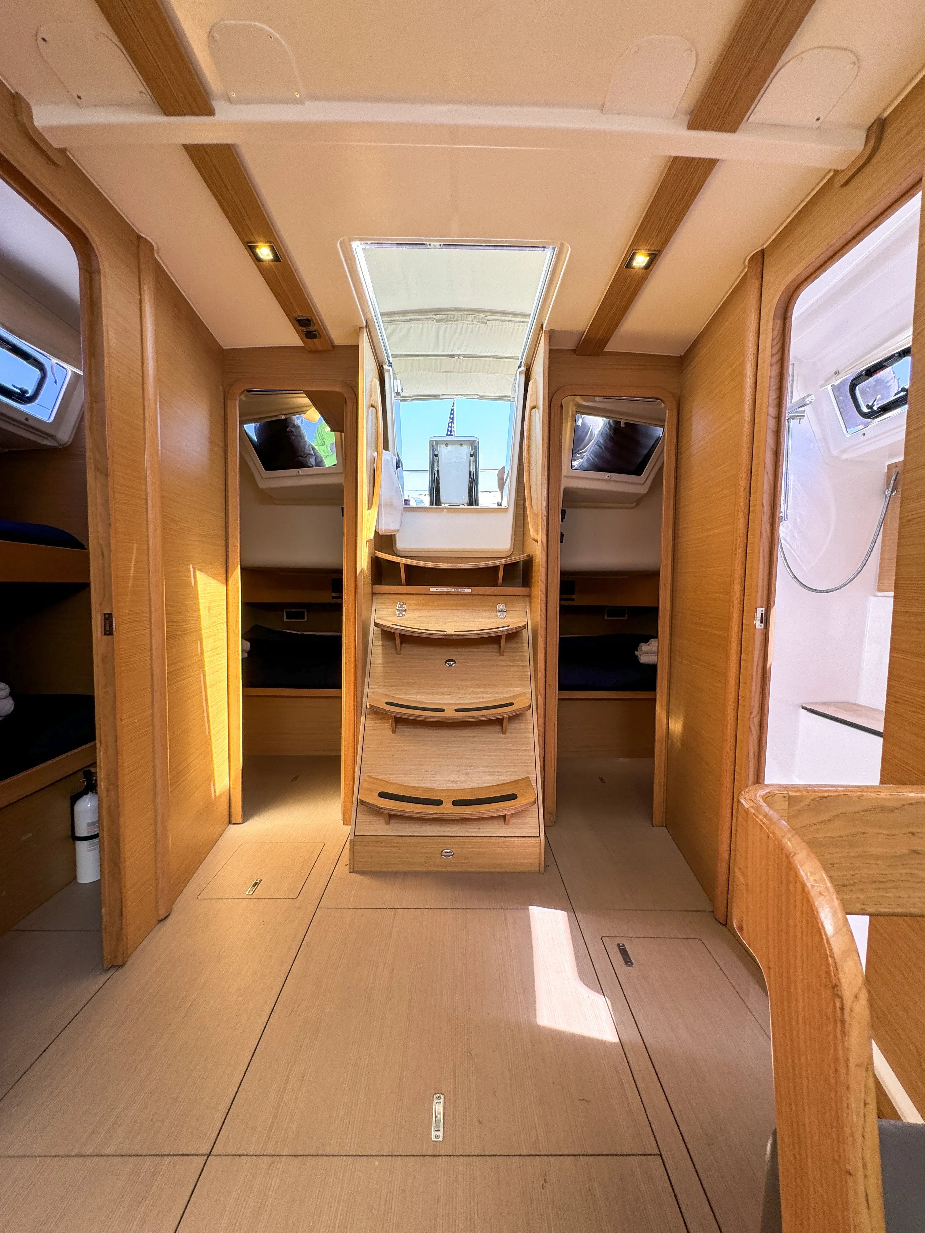 Dufour 430 Slowdown — yacht photo 9