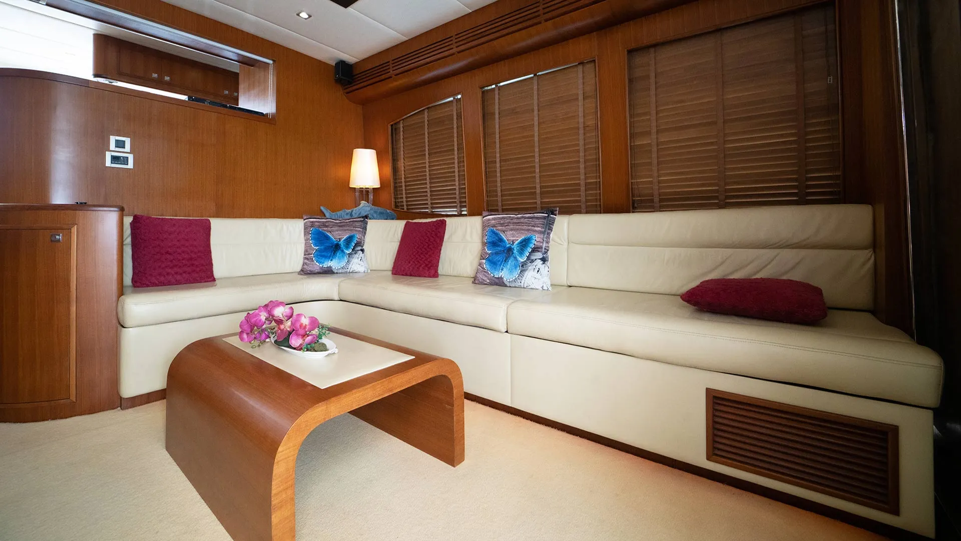 Motoryacht JAWSSS — yacht photo 9