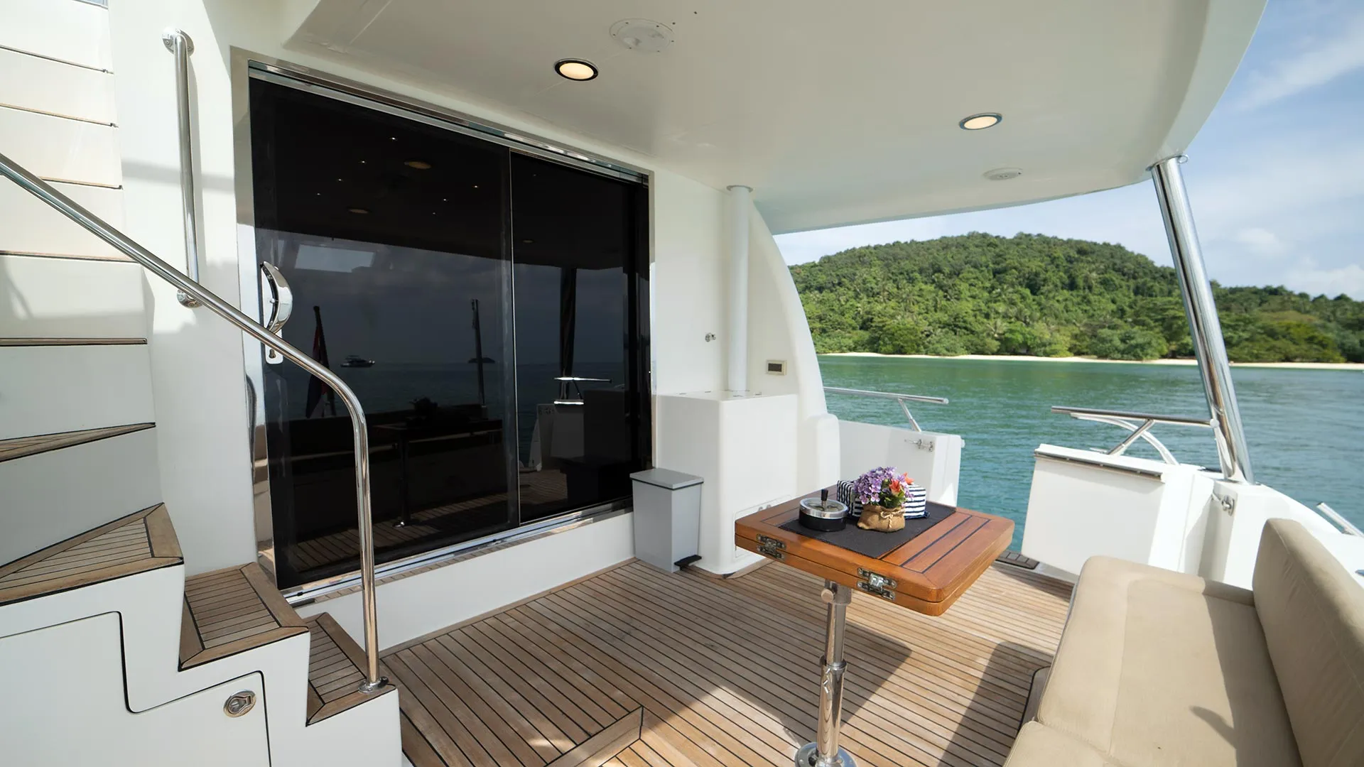 Motoryacht JAWSSS — yacht photo 24