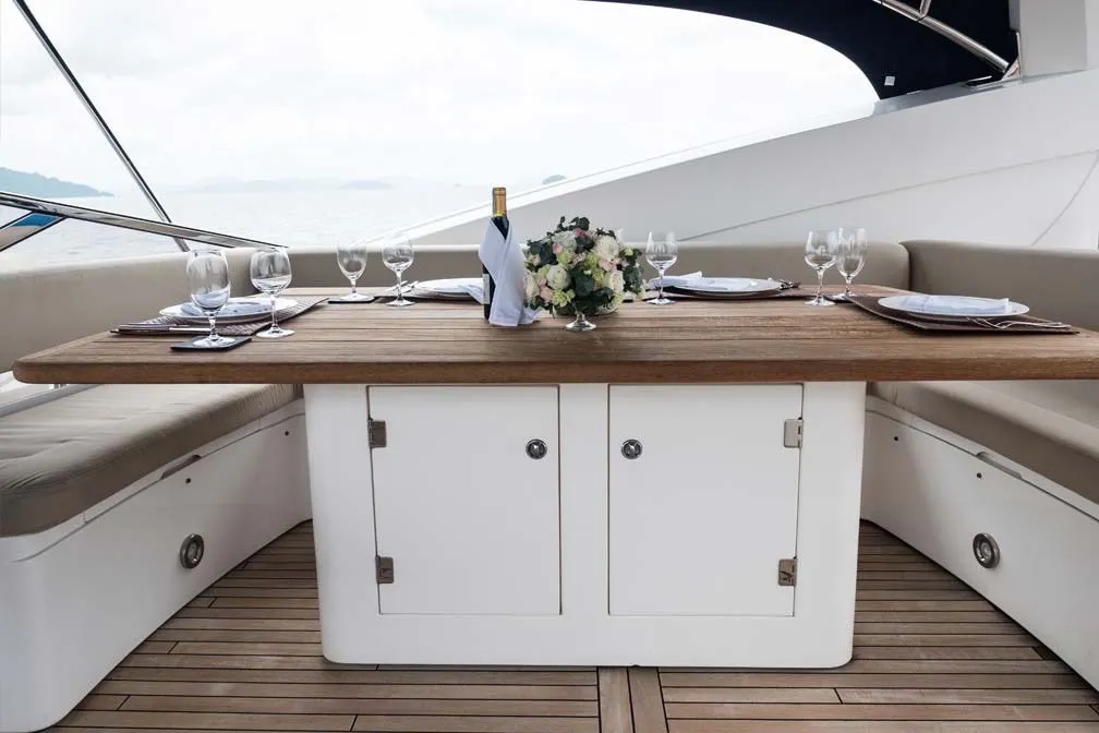 Sunseeker 90 Major Affair — yacht photo 26