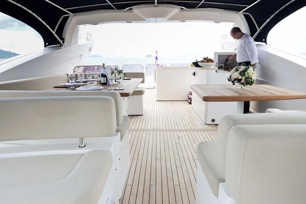 Sunseeker 90 Major Affair — yacht photo 42