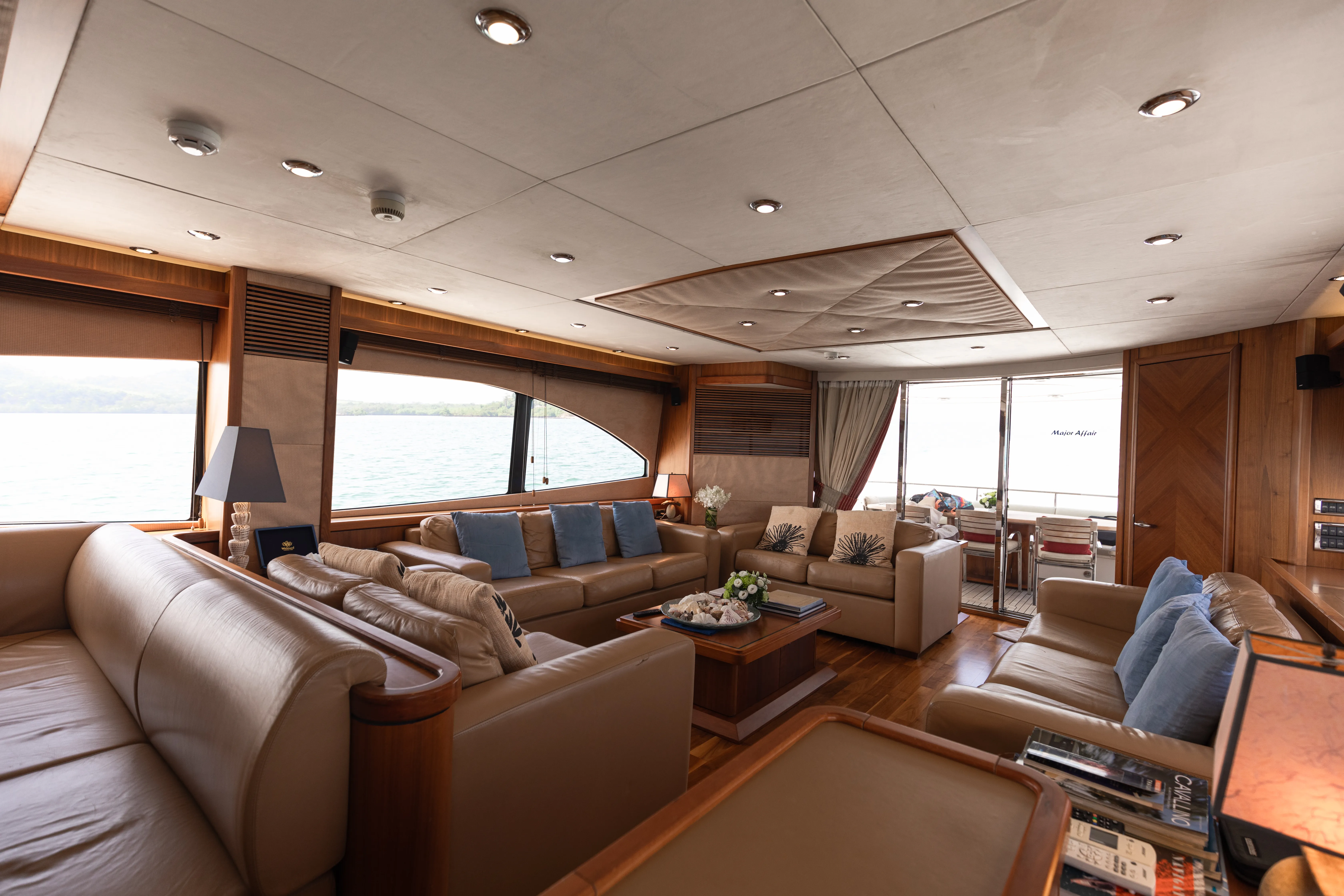 Sunseeker 90 Major Affair — yacht photo 2