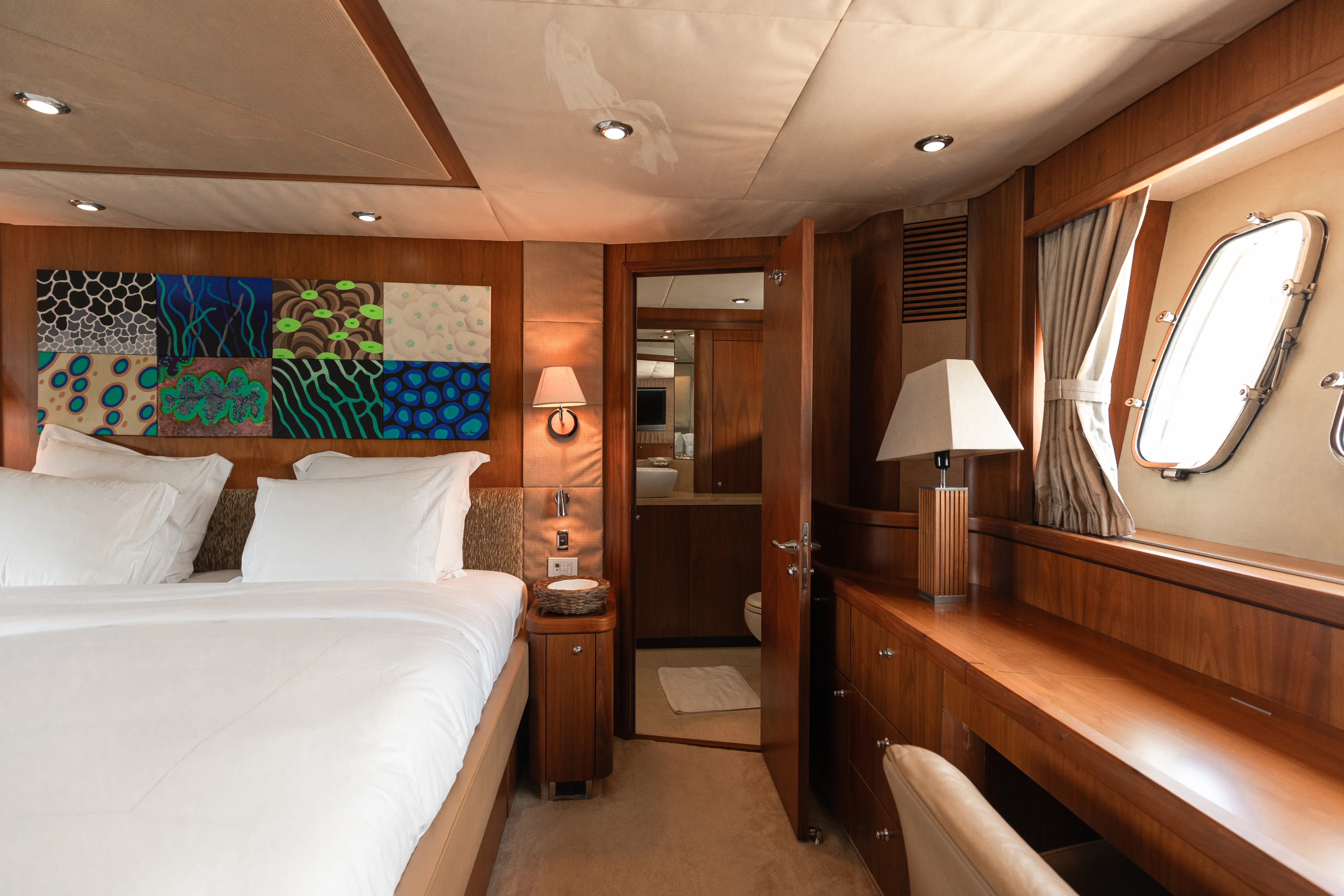 Sunseeker 90 Major Affair — yacht photo 38