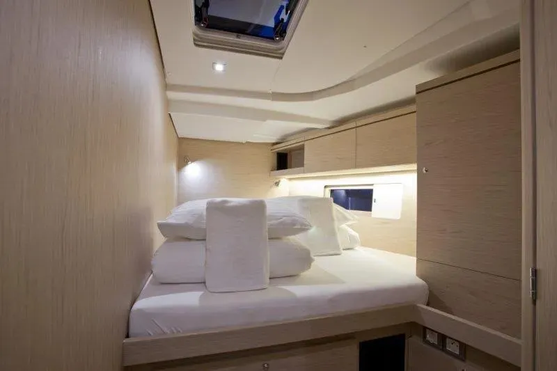 Oceanis 51.1 MYRDIA — yacht photo 10