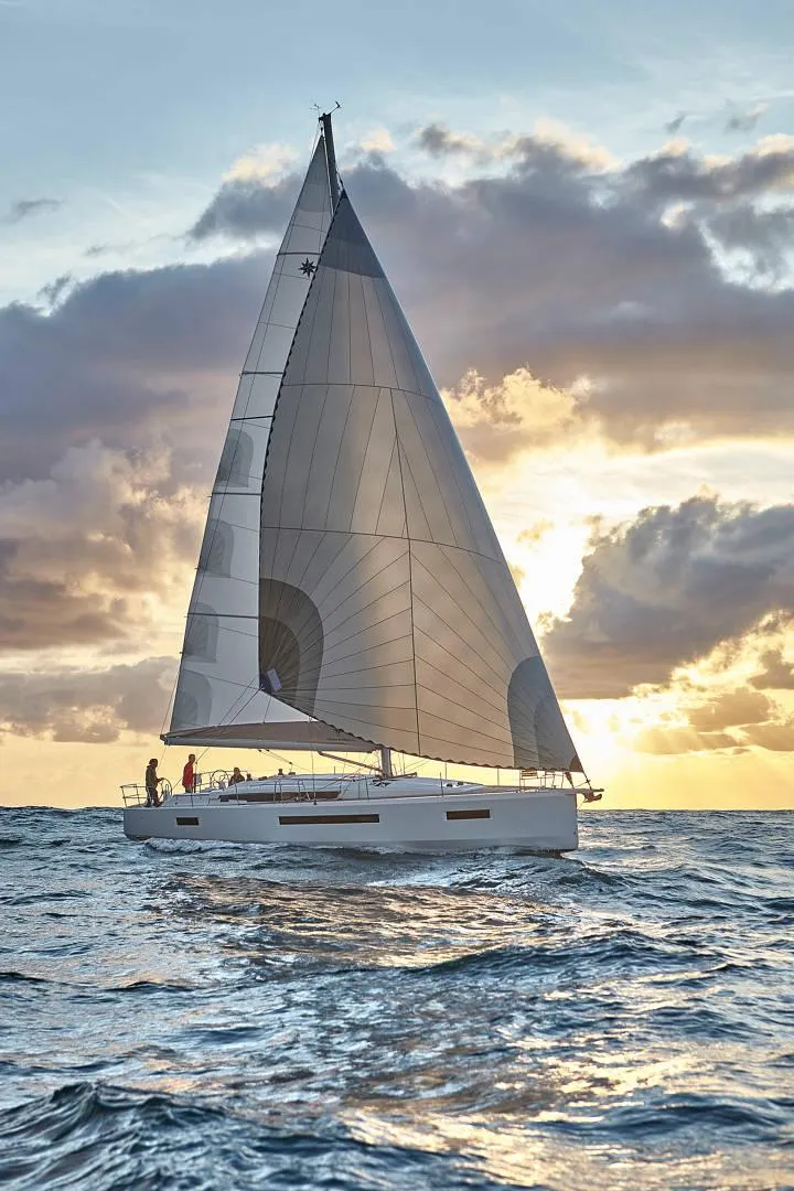 Sun Odyssey 490 Alboran Vino Blanco — фотография яхты 7