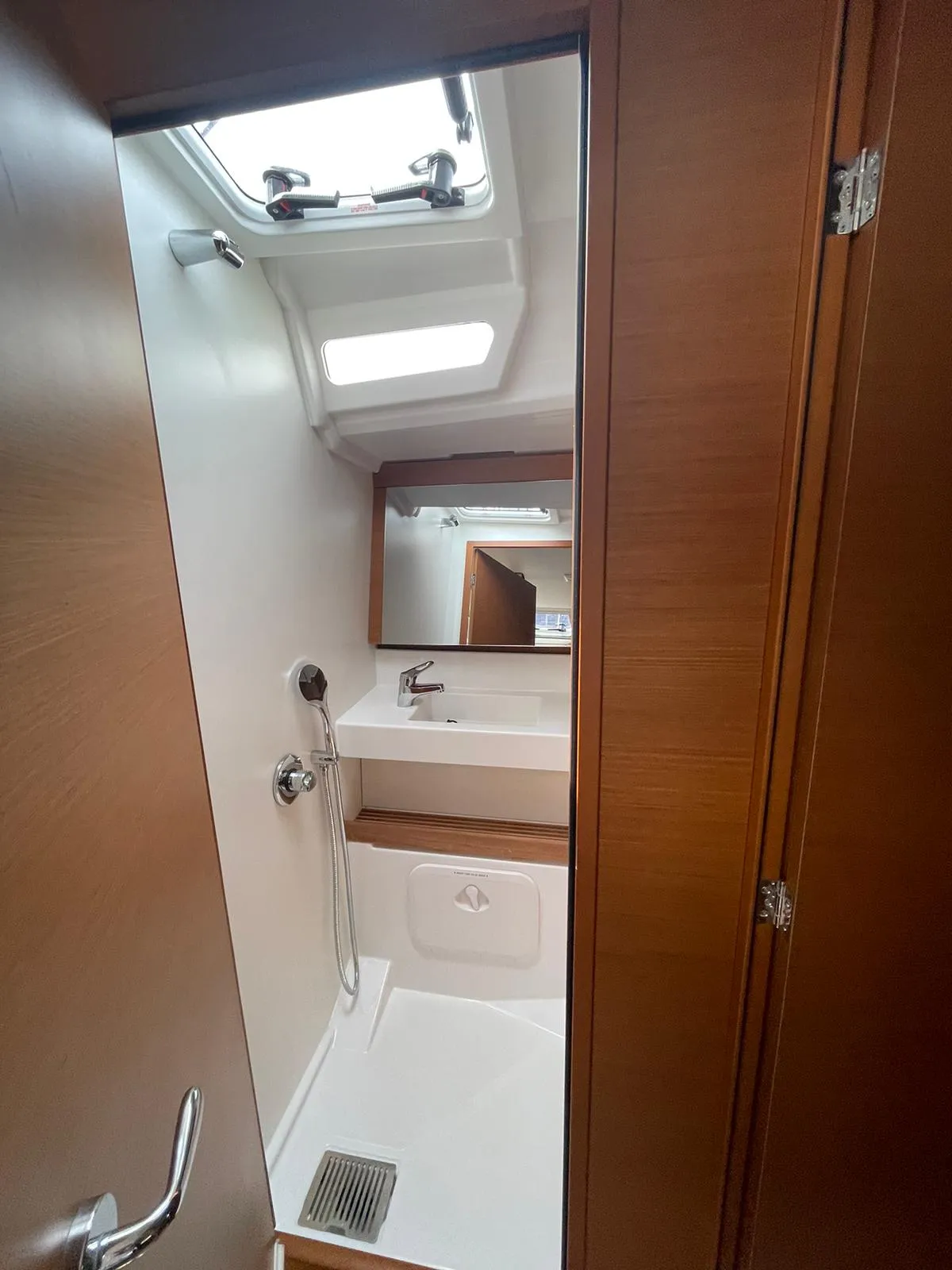 Sun Odyssey 440 Alboran Amaretto — фотография яхты 8