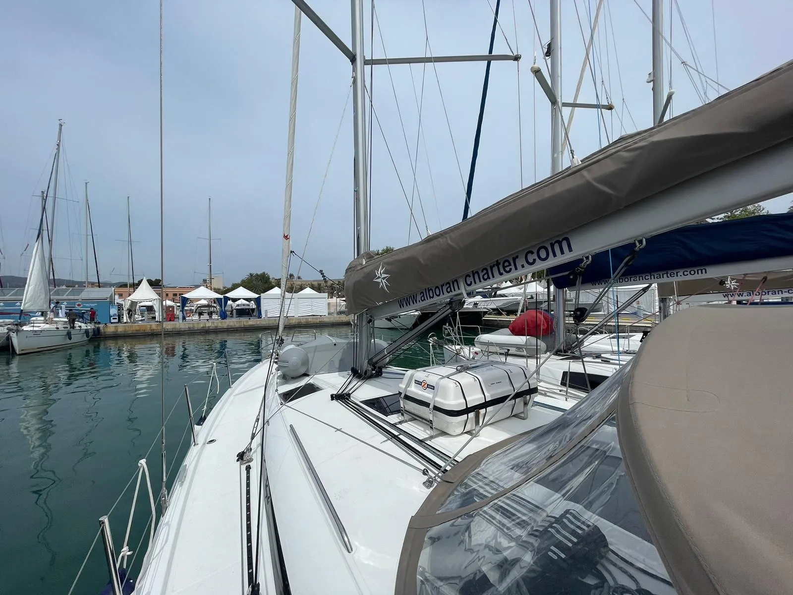 Sun Odyssey 440 Alboran Amaretto — фотография яхты 3