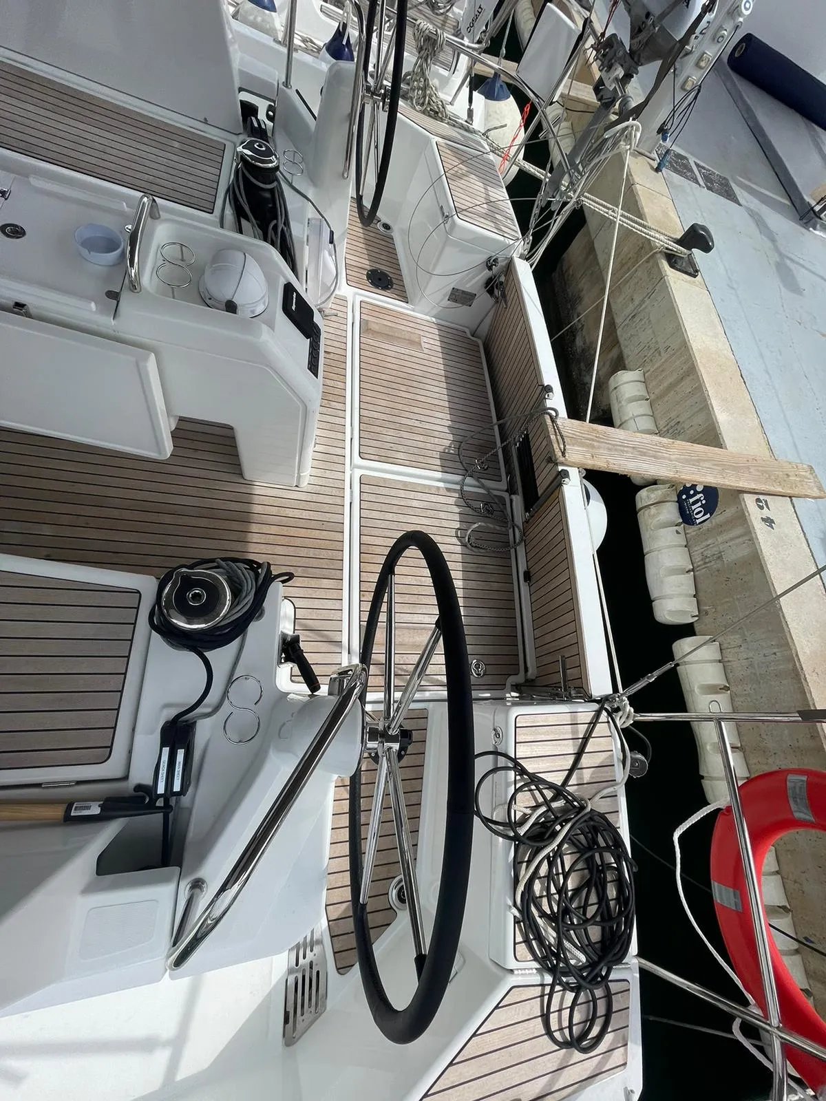 Sun Odyssey 440 Alboran Amaretto — фотография яхты 33