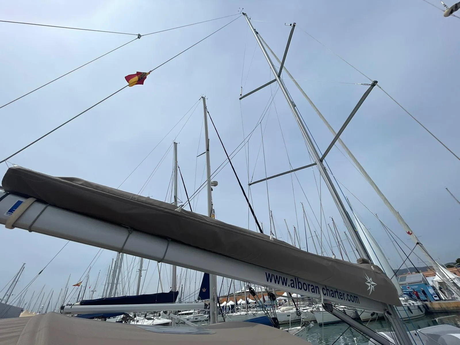 Sun Odyssey 440 Alboran Amaretto — фотография яхты 20