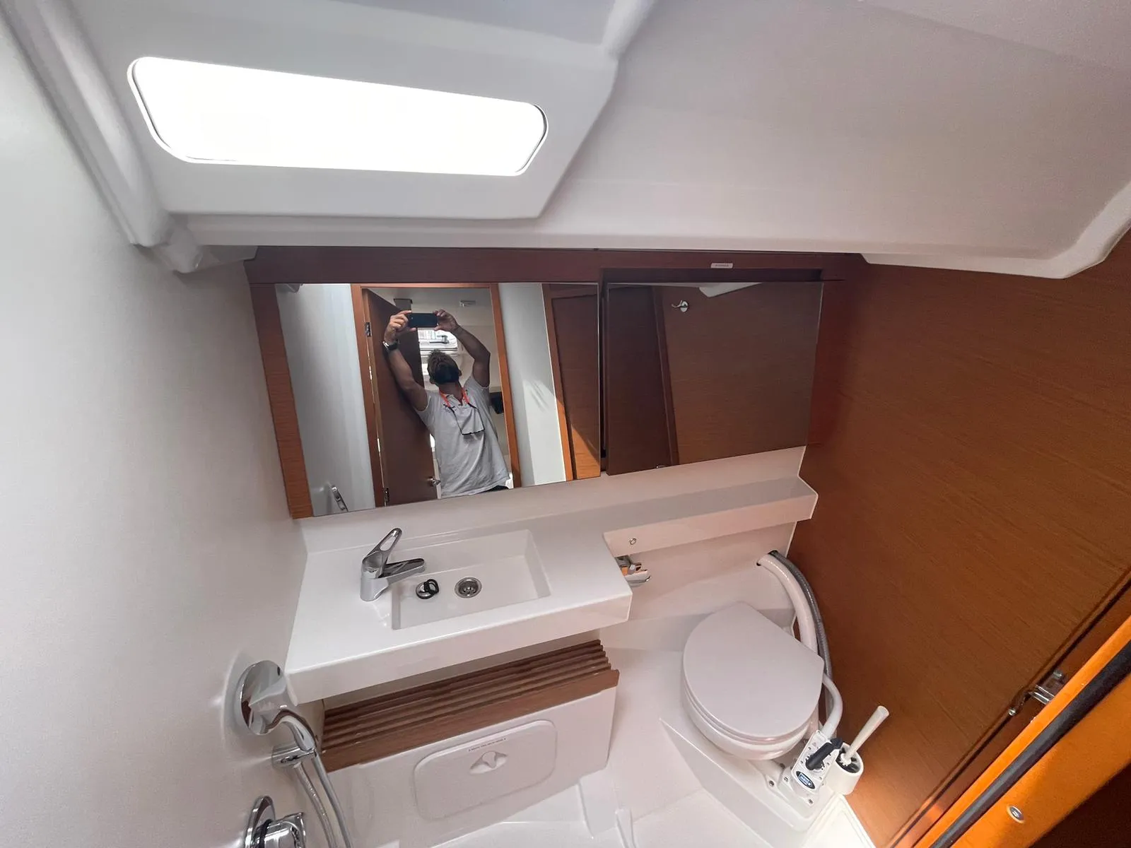 Sun Odyssey 440 Alboran Amaretto — фотография яхты 5