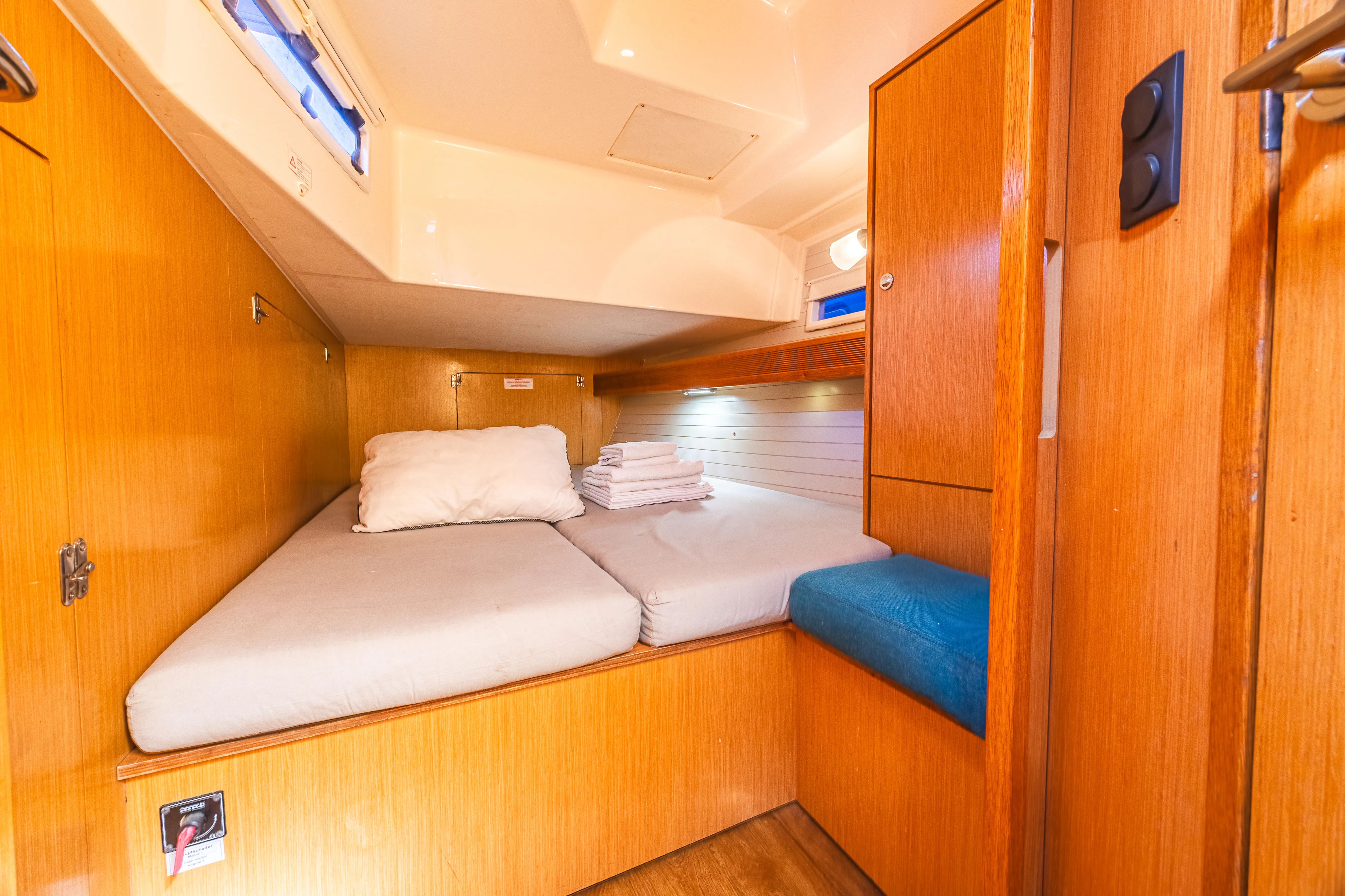 Bavaria 45 Cruiser Acrux — yacht photo 4
