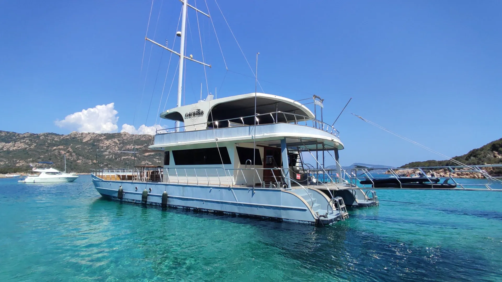 Catamaran Gold Wind — yacht photo 3