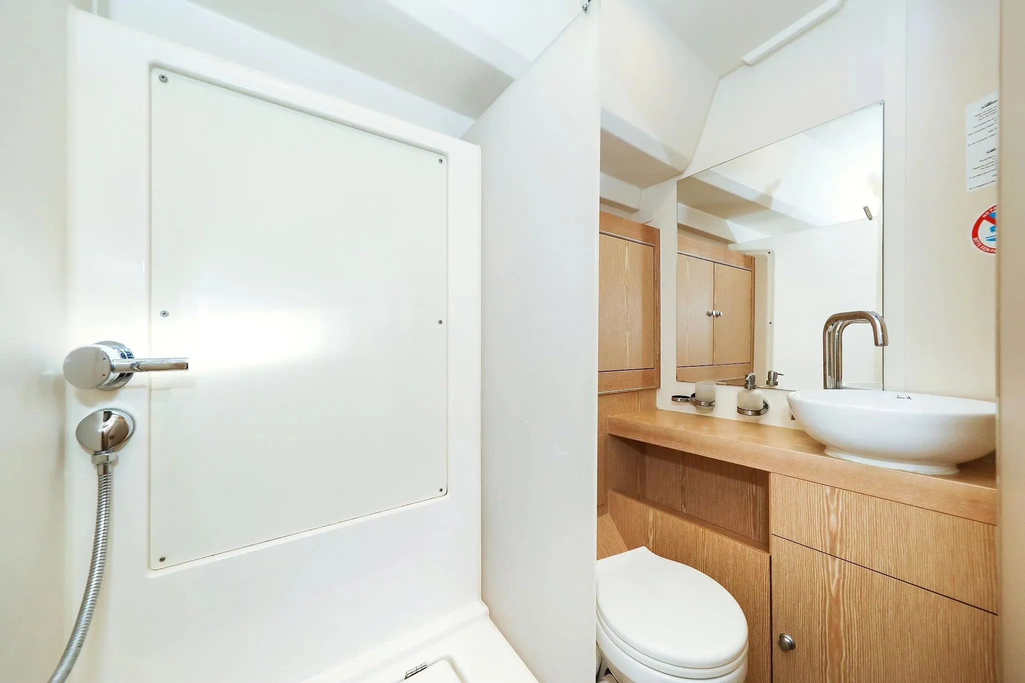 Hanse 575 Premium — yacht photo 17
