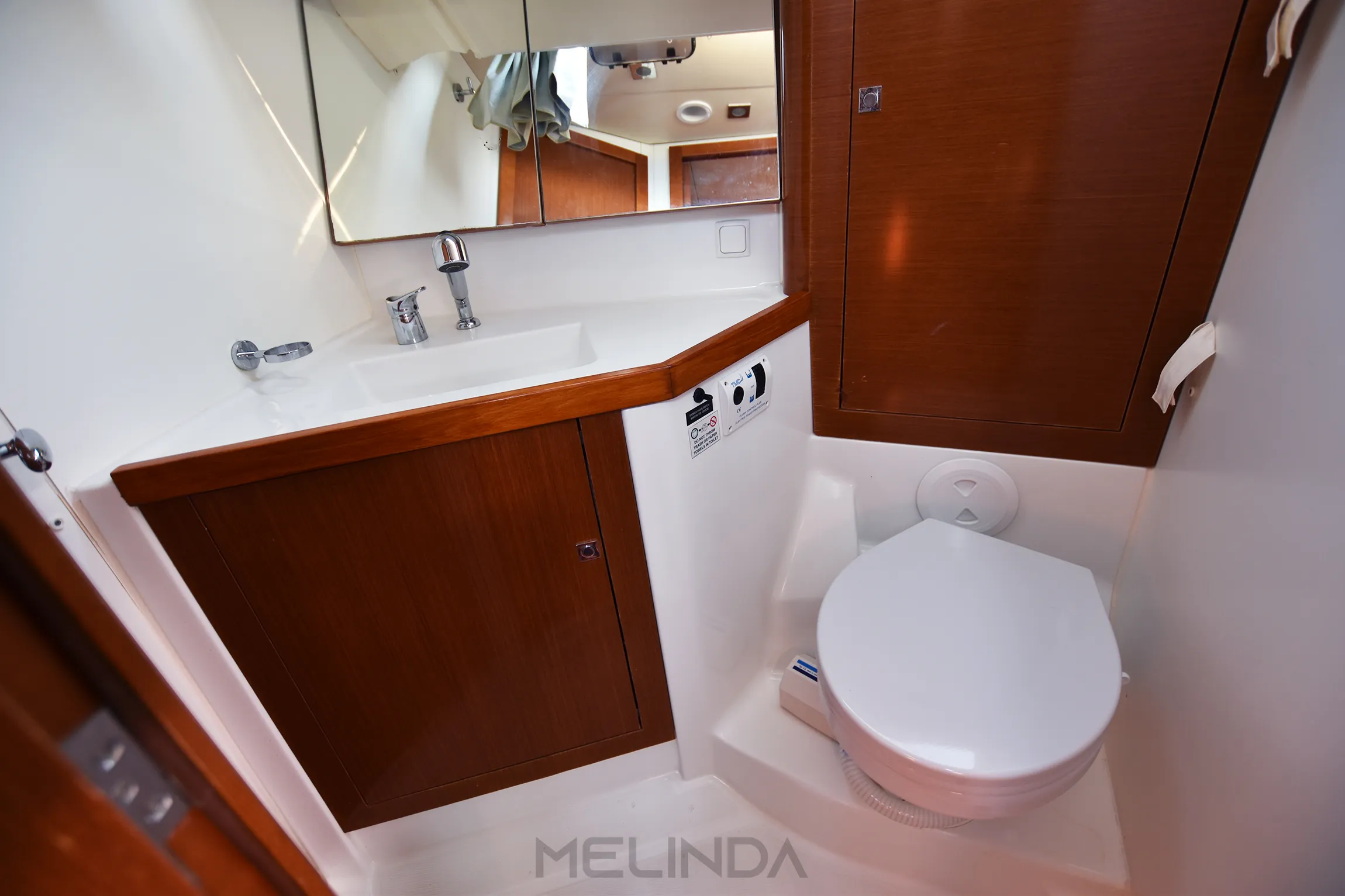 Oceanis 45 MELINDA-Excellent Condition — yacht photo 9
