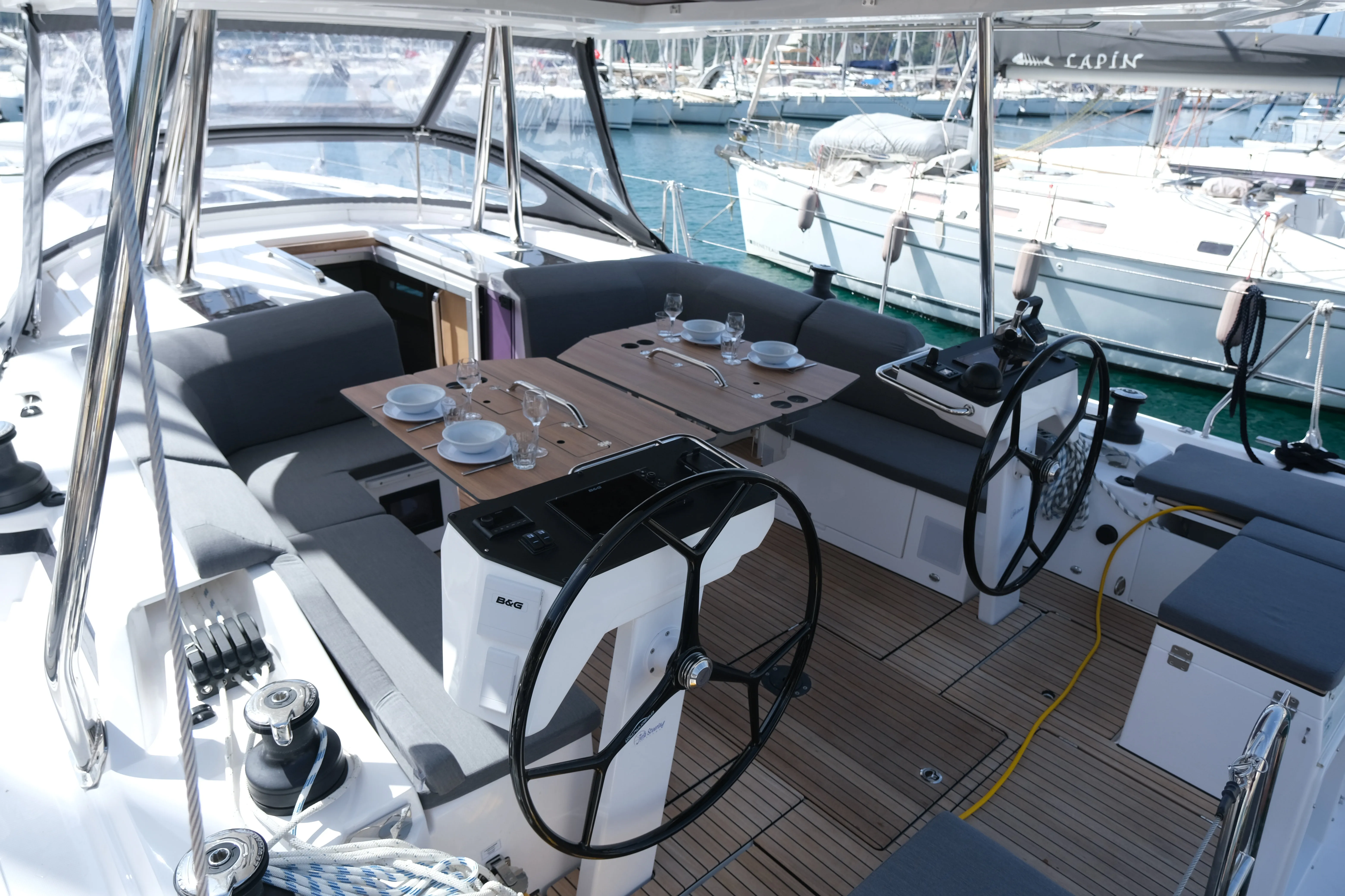 Bavaria C46 Daviana — фотография яхты 8