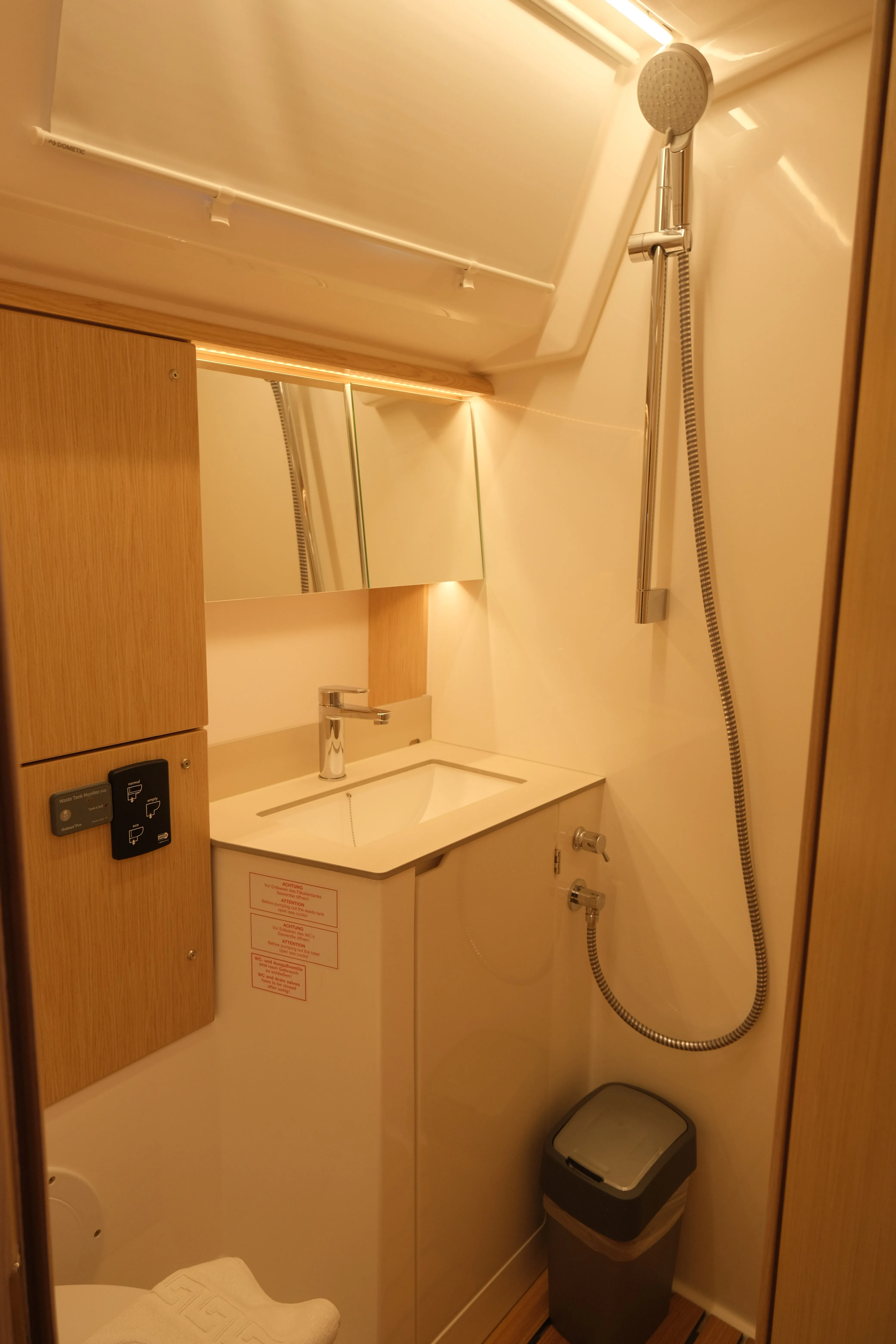 Bavaria C46 Daviana — фотография яхты 2