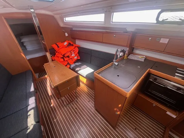 Bavaria Cruiser 33 GIRICA — foto dello yacht n. 3
