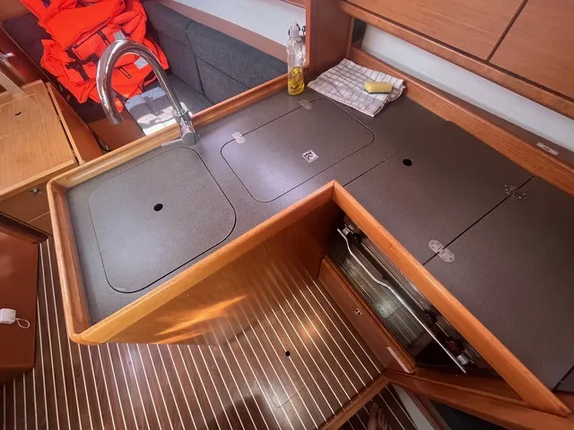 Bavaria Cruiser 33 GIRICA — foto dello yacht n. 6
