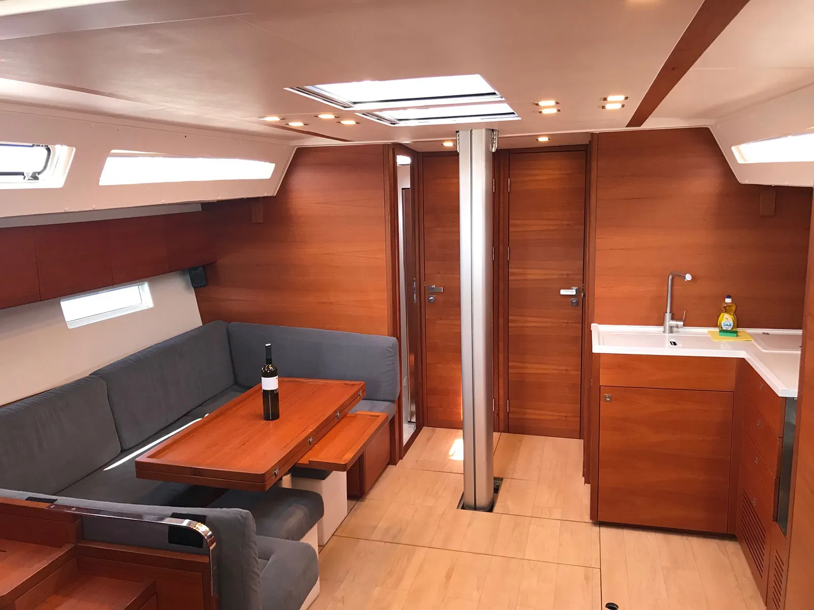 More 55 MORE RELAX — yacht photo 14