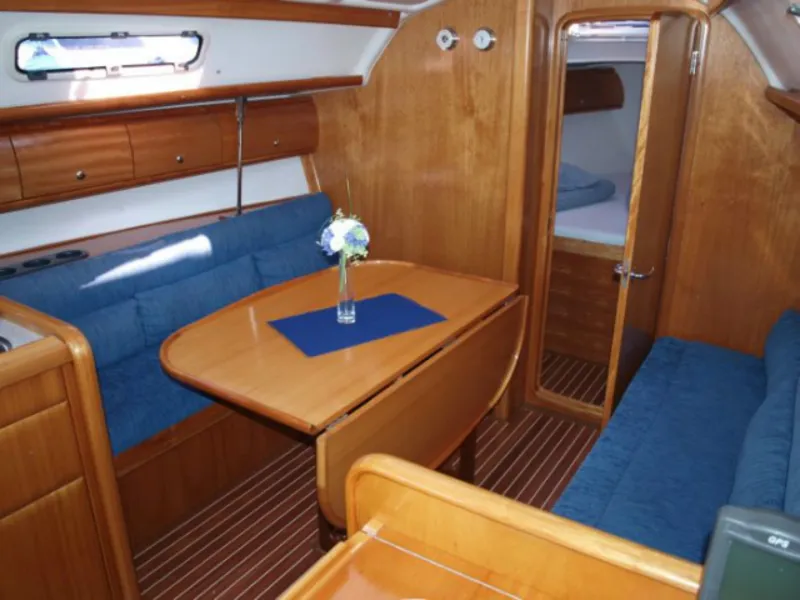 Bavaria 32 Cruiser Sea Star — jachtfoto 8
