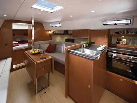 Bavaria 32 Cruiser Sea Star — jachtfoto 6