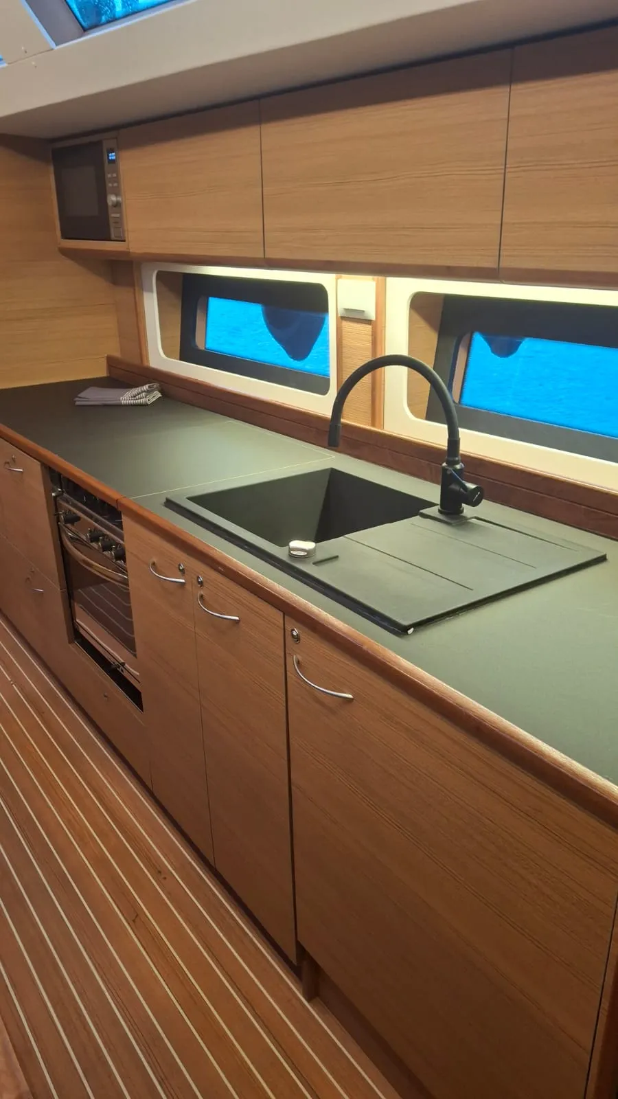 D&D Kufner 57 Akram — yacht photo 16