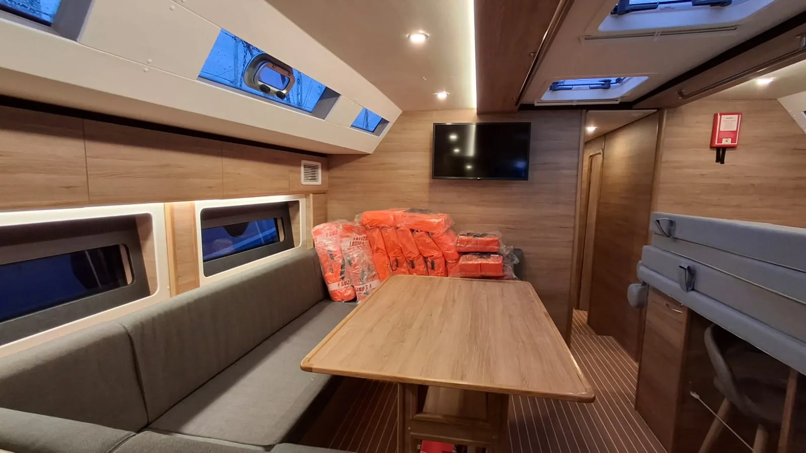 D&D Kufner 57 Akram — yacht photo 15