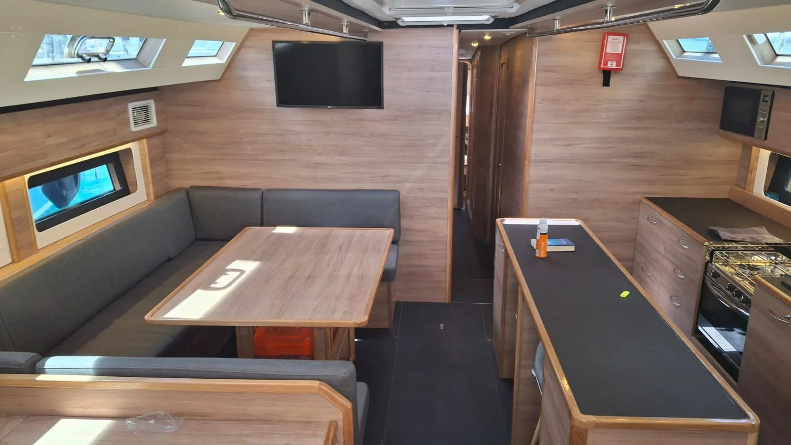 D&D Kufner 57 Emporion — yacht photo 15