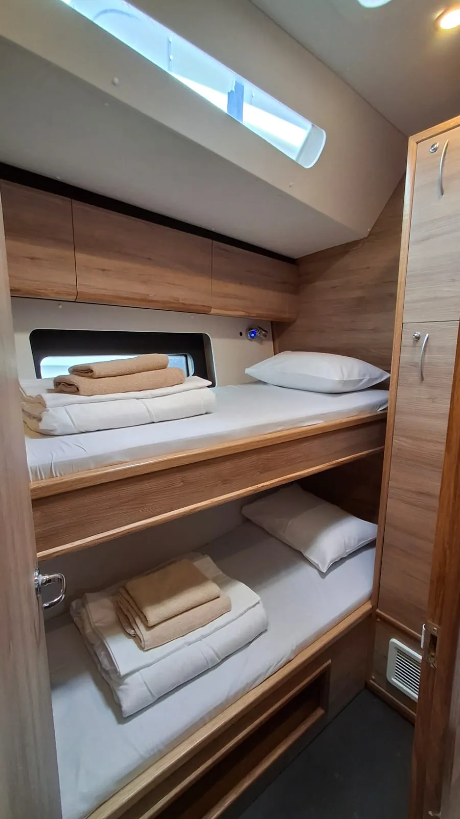 D&D Kufner 57 Emporion — yacht photo 12