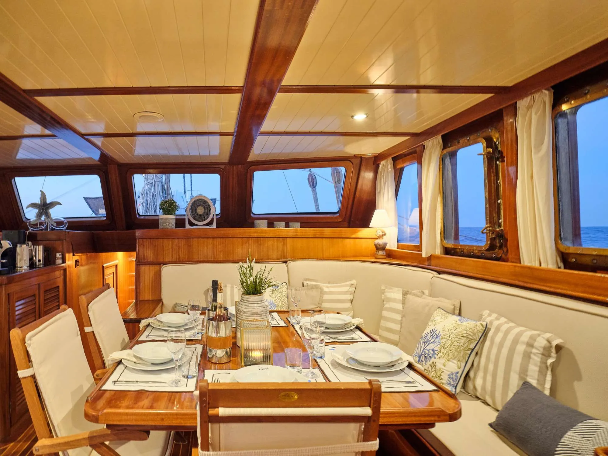 Motor sailer Myra — jahtikuva 2
