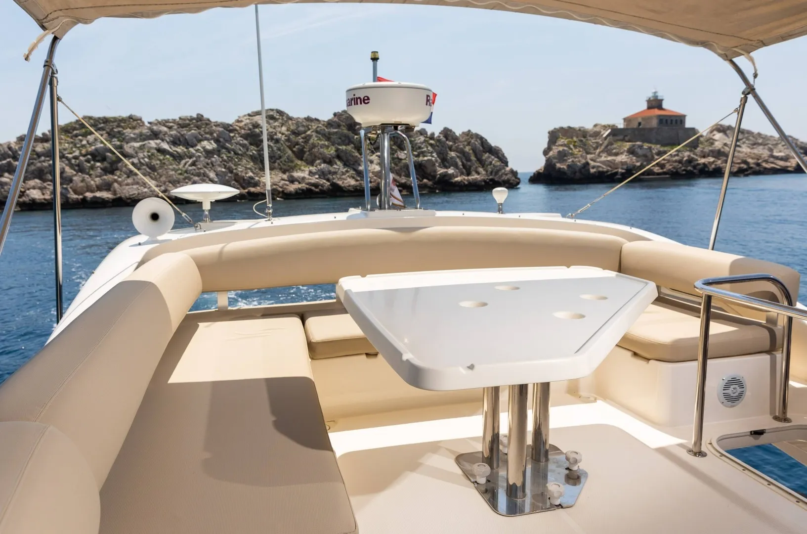 Azimut 43 Fly Twins — jahtas foto 14