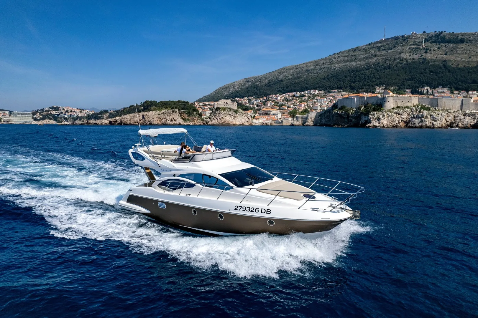Azimut 43 Fly Twins — jahtas foto 4