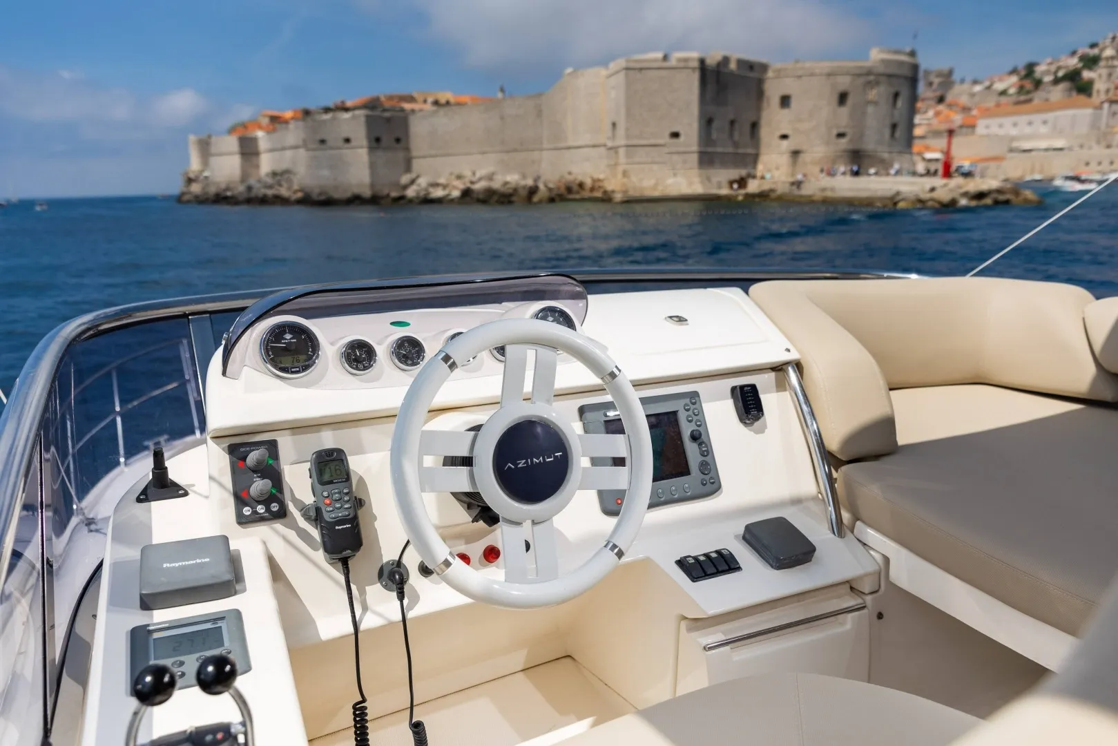 Azimut 43 Fly Twins — jahtas foto 20