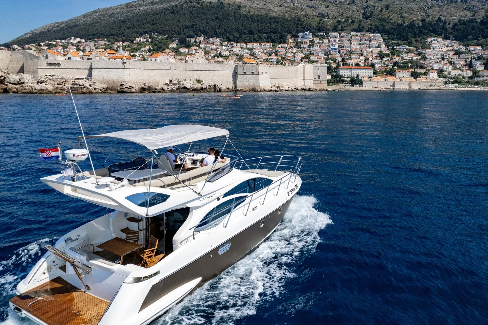 Azimut 43 Fly Twins — jahtas foto 16