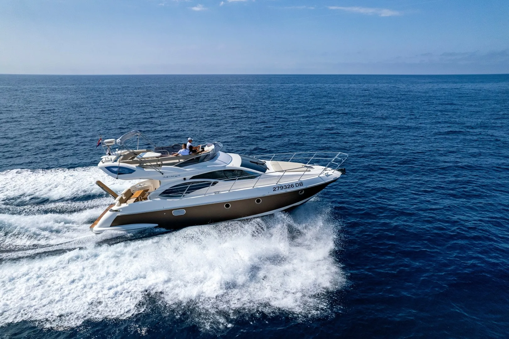 Azimut 43 Fly Twins — jahtas foto 27