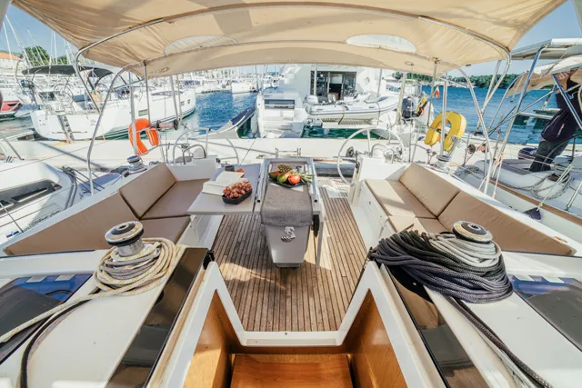 Oceanis 45 DIANA — фотография яхты 5