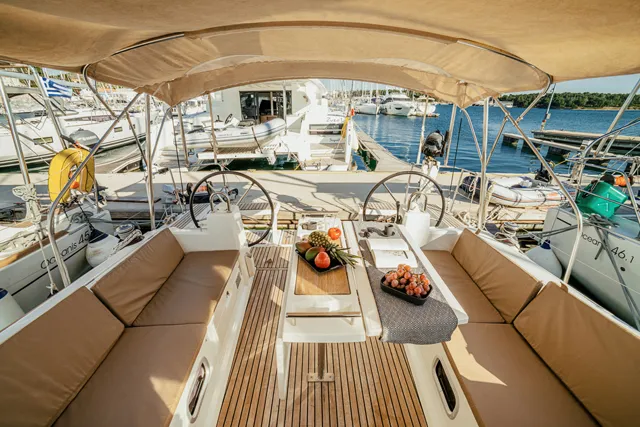 Oceanis 38 HAPPY — yacht photo 23