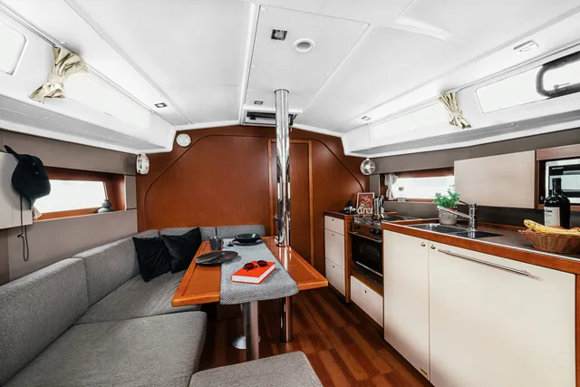 Oceanis 38 HAPPY — yacht photo 5
