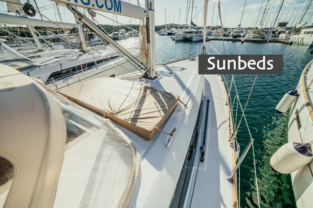 Oceanis 38 HAPPY — yacht photo 24