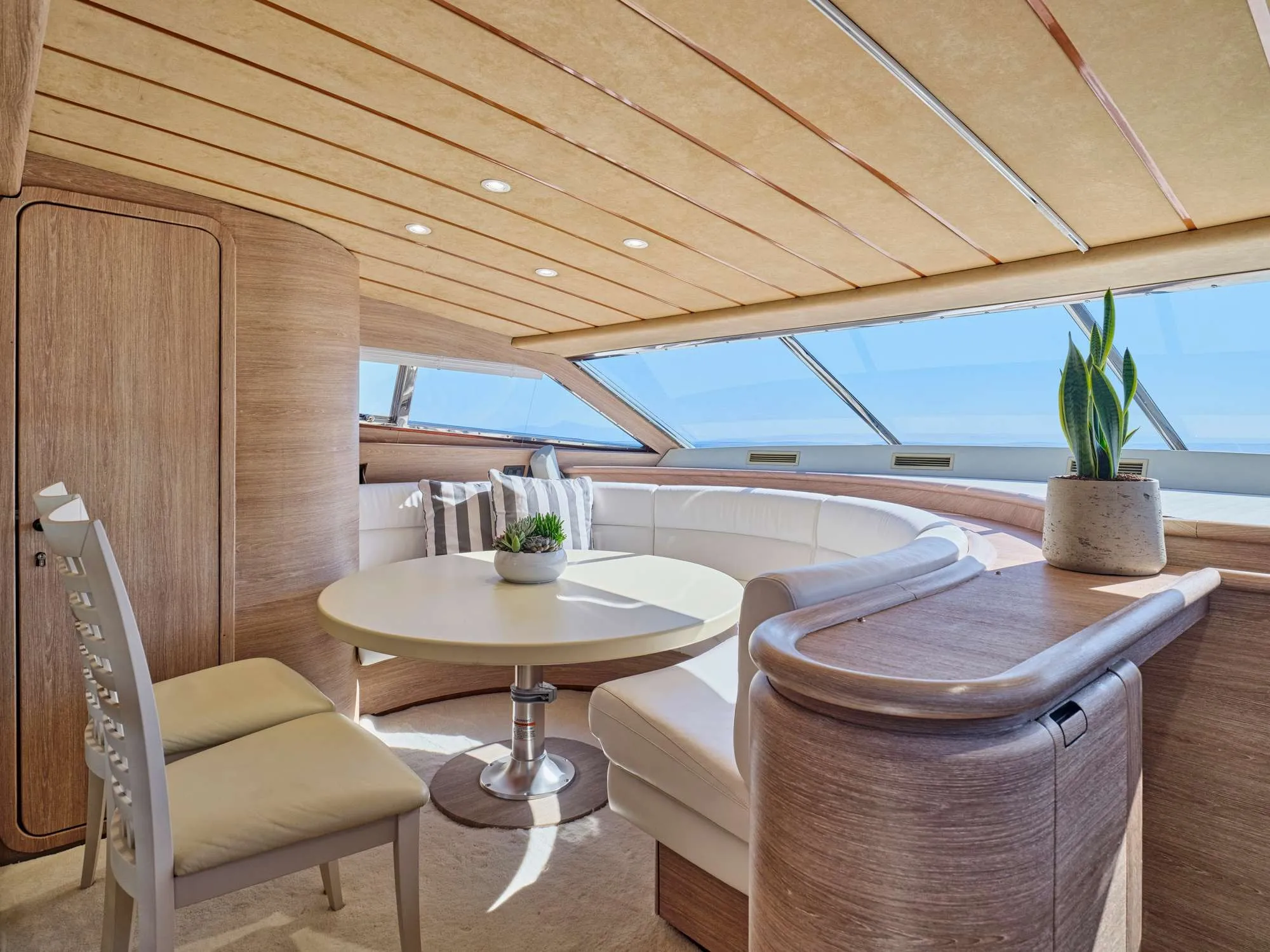 Ferretti 80 Apeiron Blue — תמונת יאכטה 5