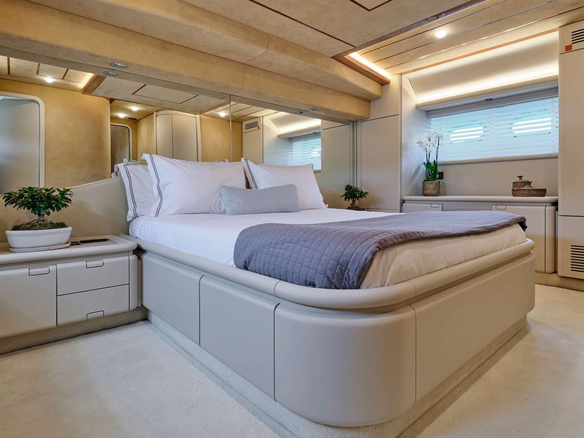 Ferretti 80 Apeiron Blue — תמונת יאכטה 9