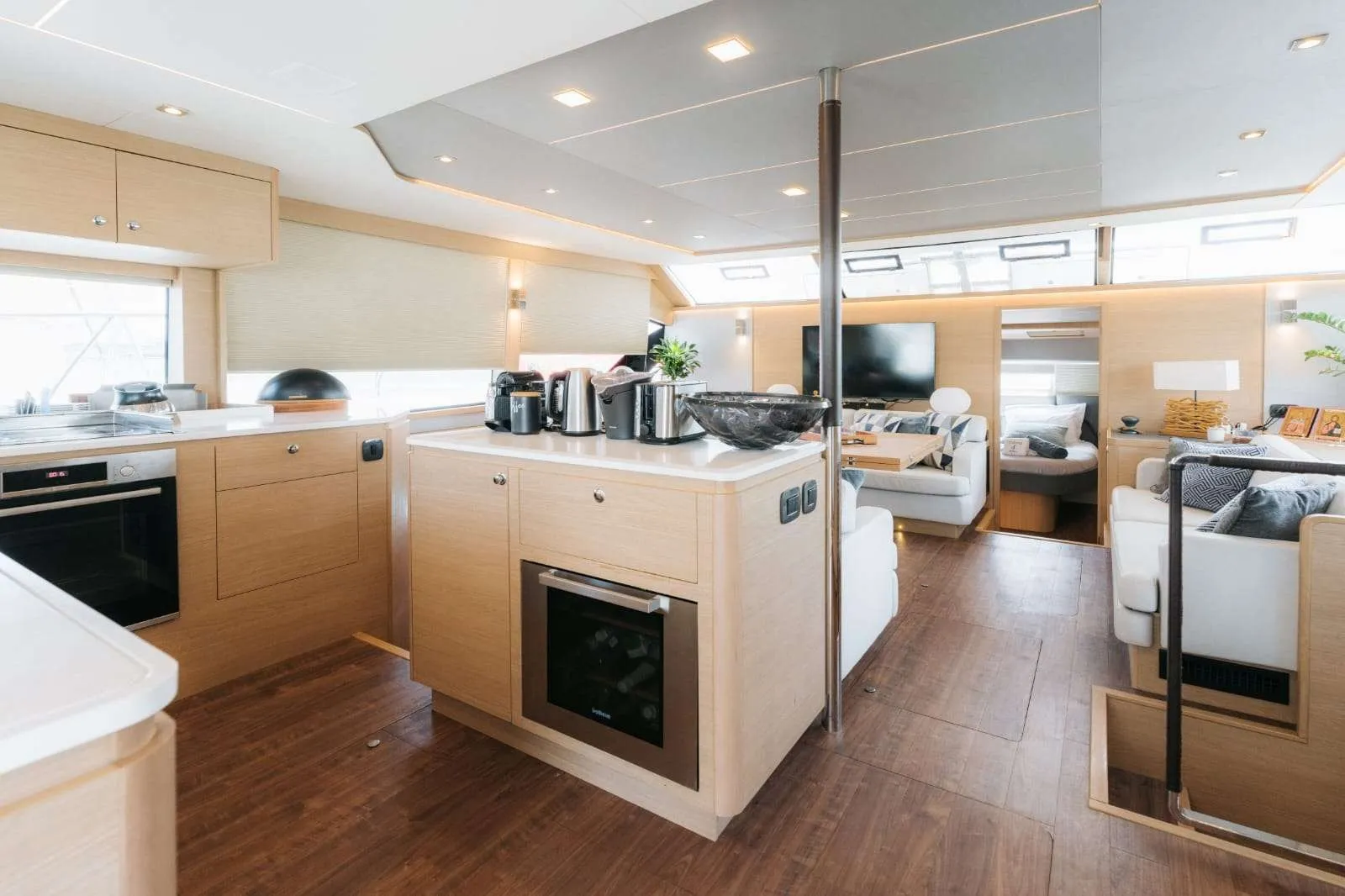 Aquila 54 Yacht TiAmo — фотография яхты 8